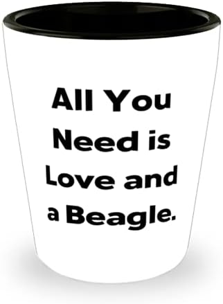 Sve što trebate je ljubav i beagle. Shot Stakle, pas Beagle prisutan od prijatelja, lijepa keramička šalica za ljubitelje kućnih ljubimaca