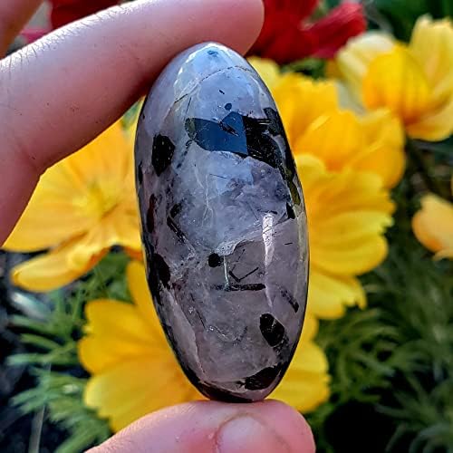 Turmalirani kvarc, koji se naziva i rutilirani kvarc polirani sapun Kamen Natural Healing Metaphisical Chakra Crystal Gemstone uzorak